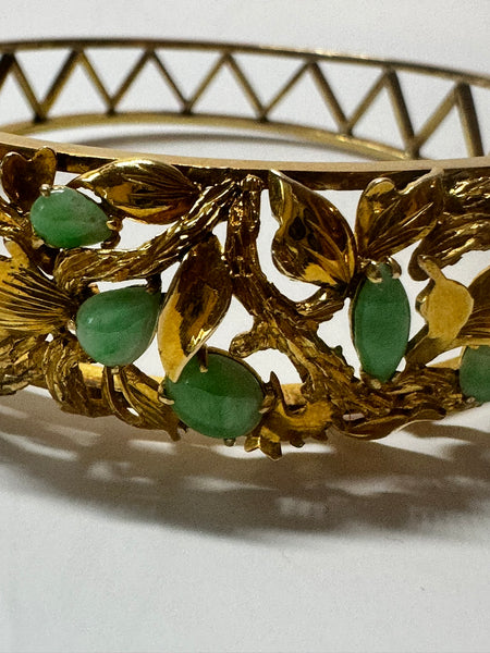 Chinese Bangle Bracelet. 14k Yellow Gold and Jade. Leaf Design.