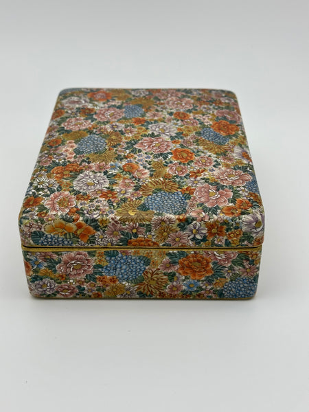 Box. Japanese Satsuma Millefleur. Kyoto Kinkozan. Early 20th Century 6" x 4 3/4"