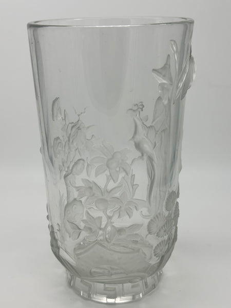 Signed Verlys Glass Vase. Mandarin Chinoiserie. 9 1/2" H