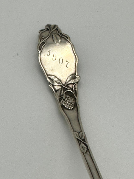 Sauce Ladle. Watson Sterling Silver Fruit Series Strawberry. Dated 1907